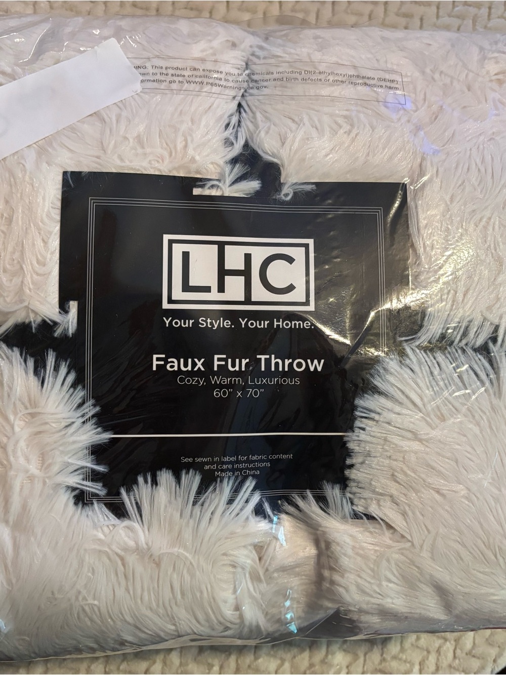 Faux Fur Throw Blanket in Light Pink